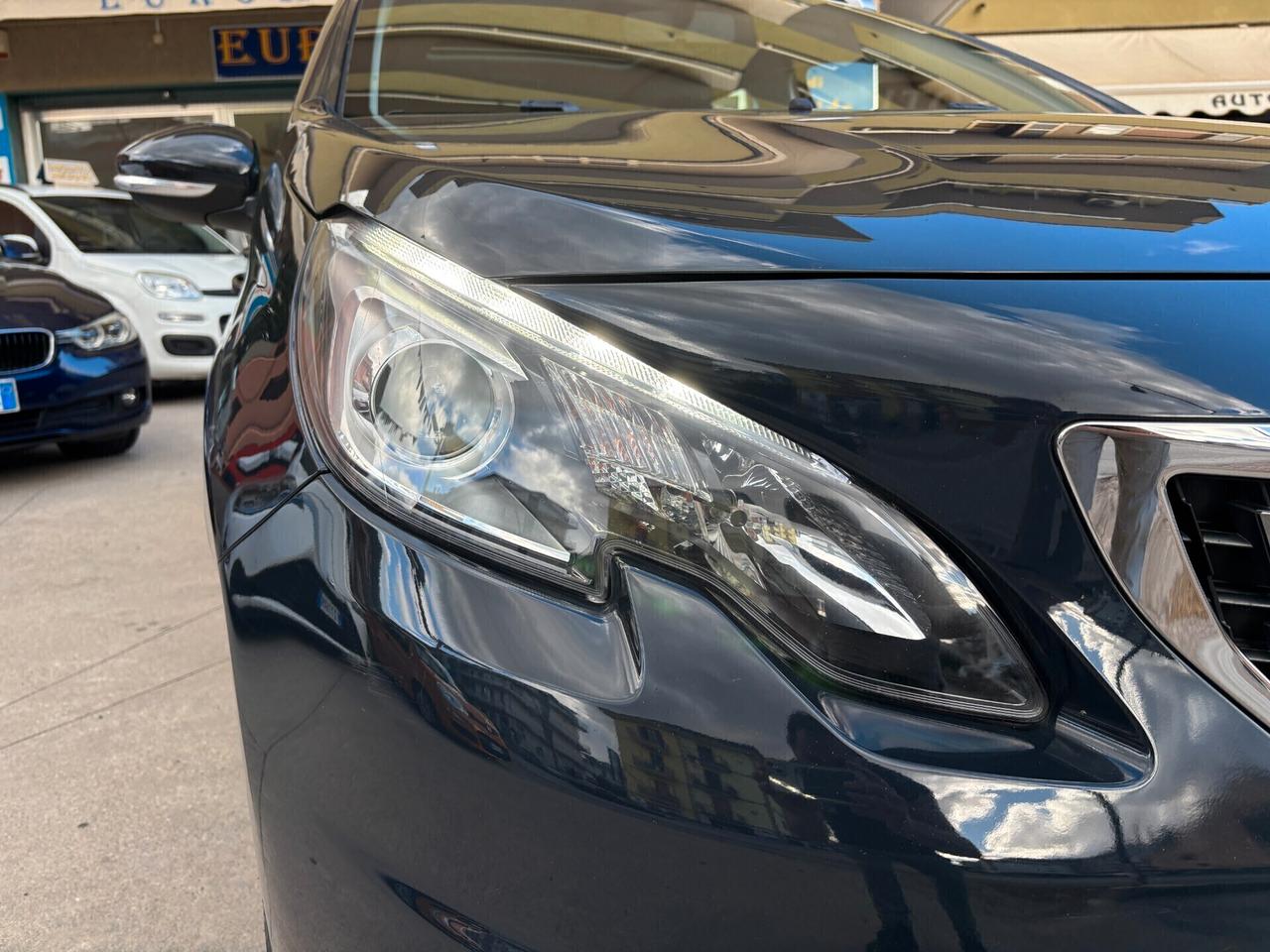 Peugeot 2008 BlueHDi TETTO PANORAMICO -2019