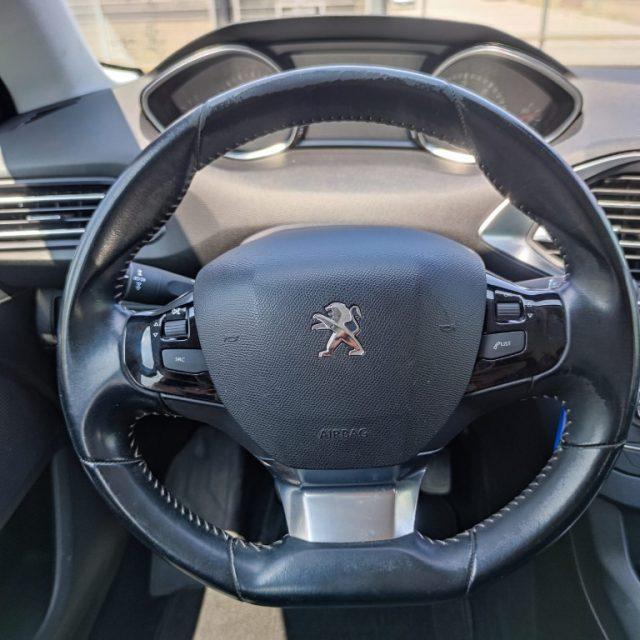 PEUGEOT 308 BlueHDi 100 S&S SW Business Autocarro