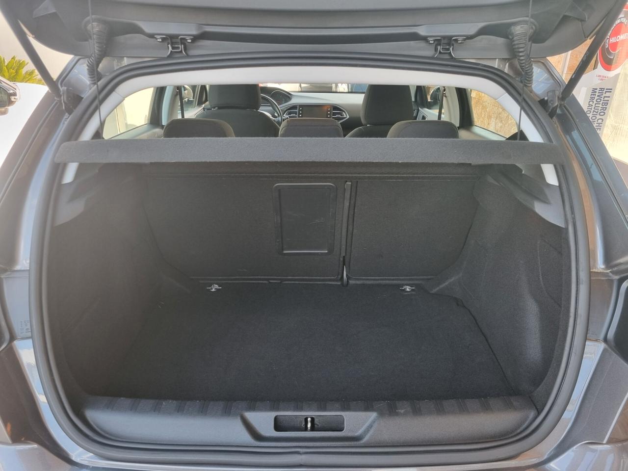 Peugeot 308 BlueHDi 120 S&S EAT6 Business