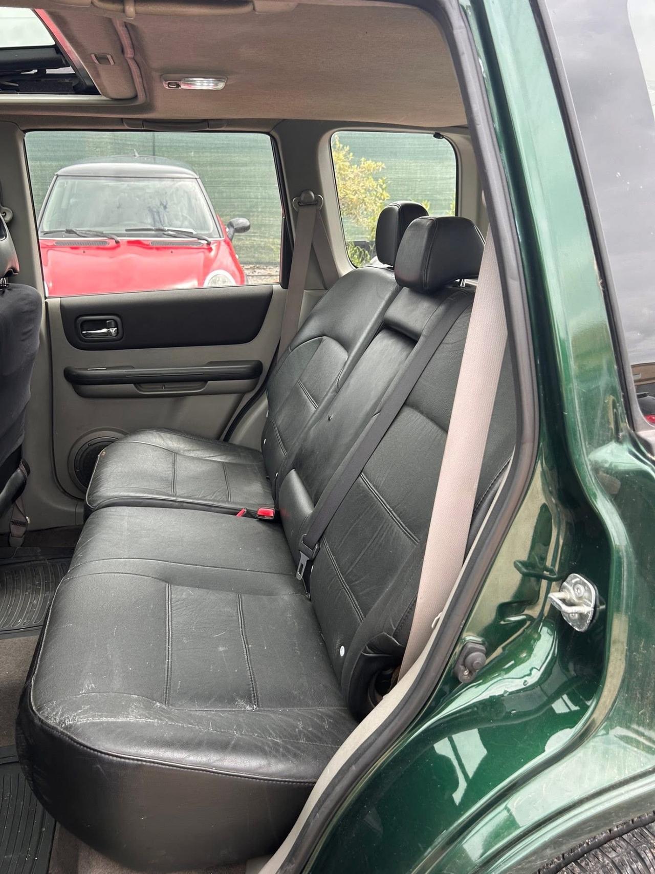 Nissan X-Trail 2.2 dCi Elegance