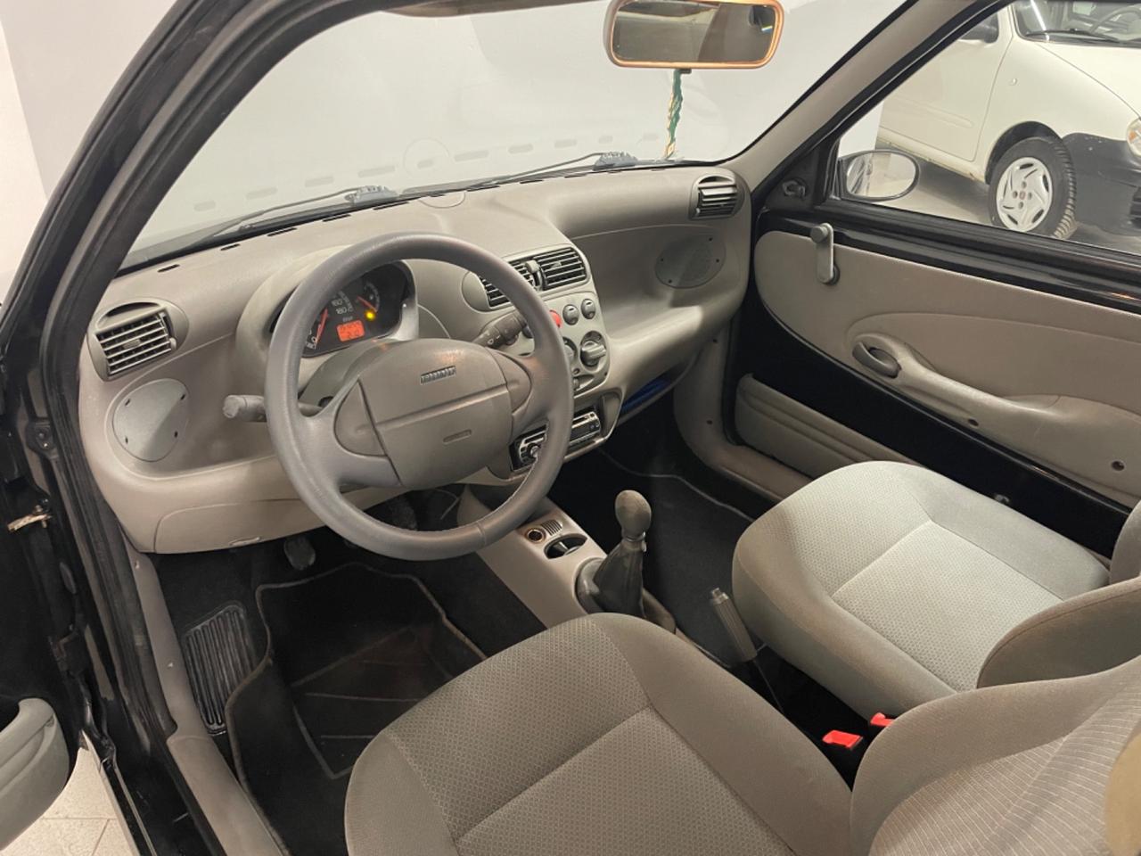 Fiat 600 1.1 Active clima Perfetta !