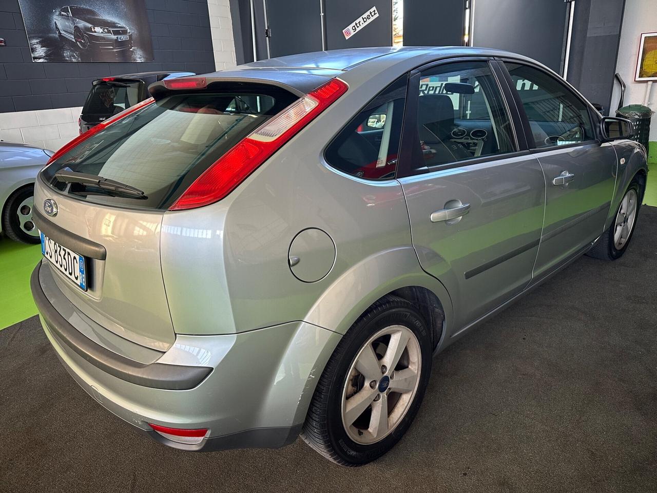Ford Focus 1.6i 16V 5p. 115cv Berlina
