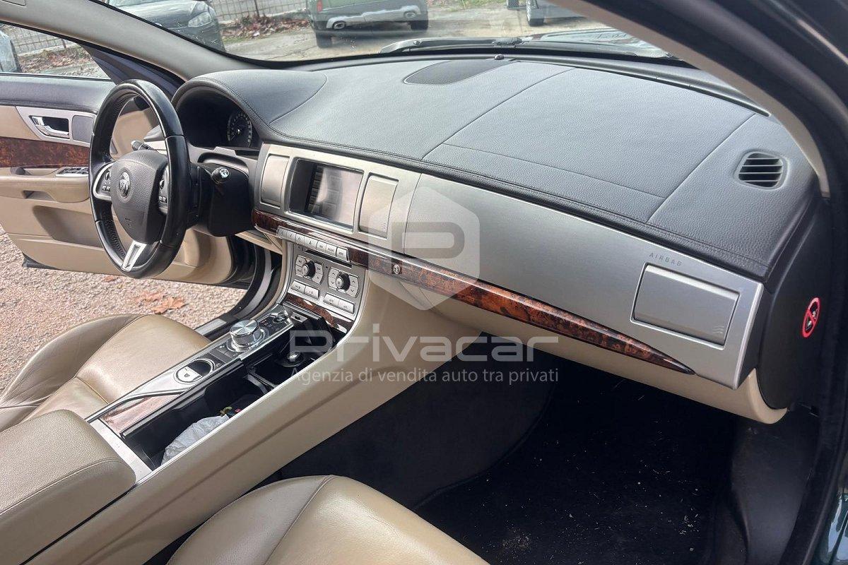 JAGUAR XF Sportbrake 2.2 D Business Edition