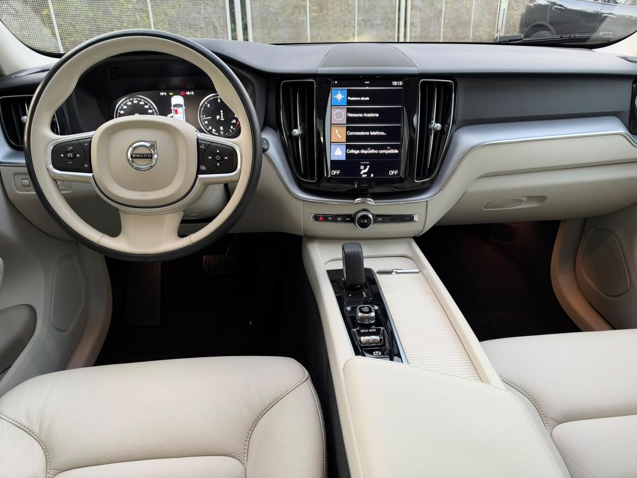 Volvo XC 60 XC60 B4 (d) AWD Geartronic Momentum Pro