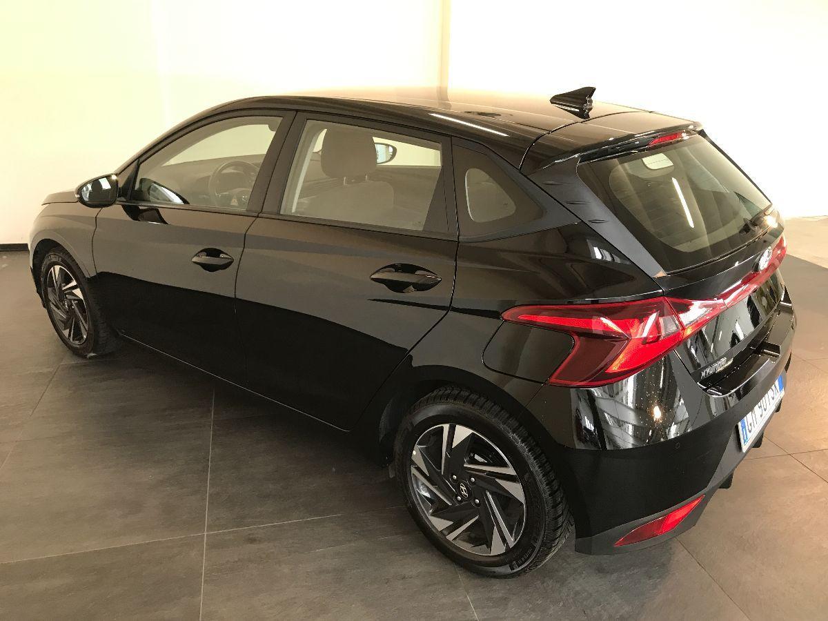 HYUNDAI i20 1.2 MPI MT ConnectLine