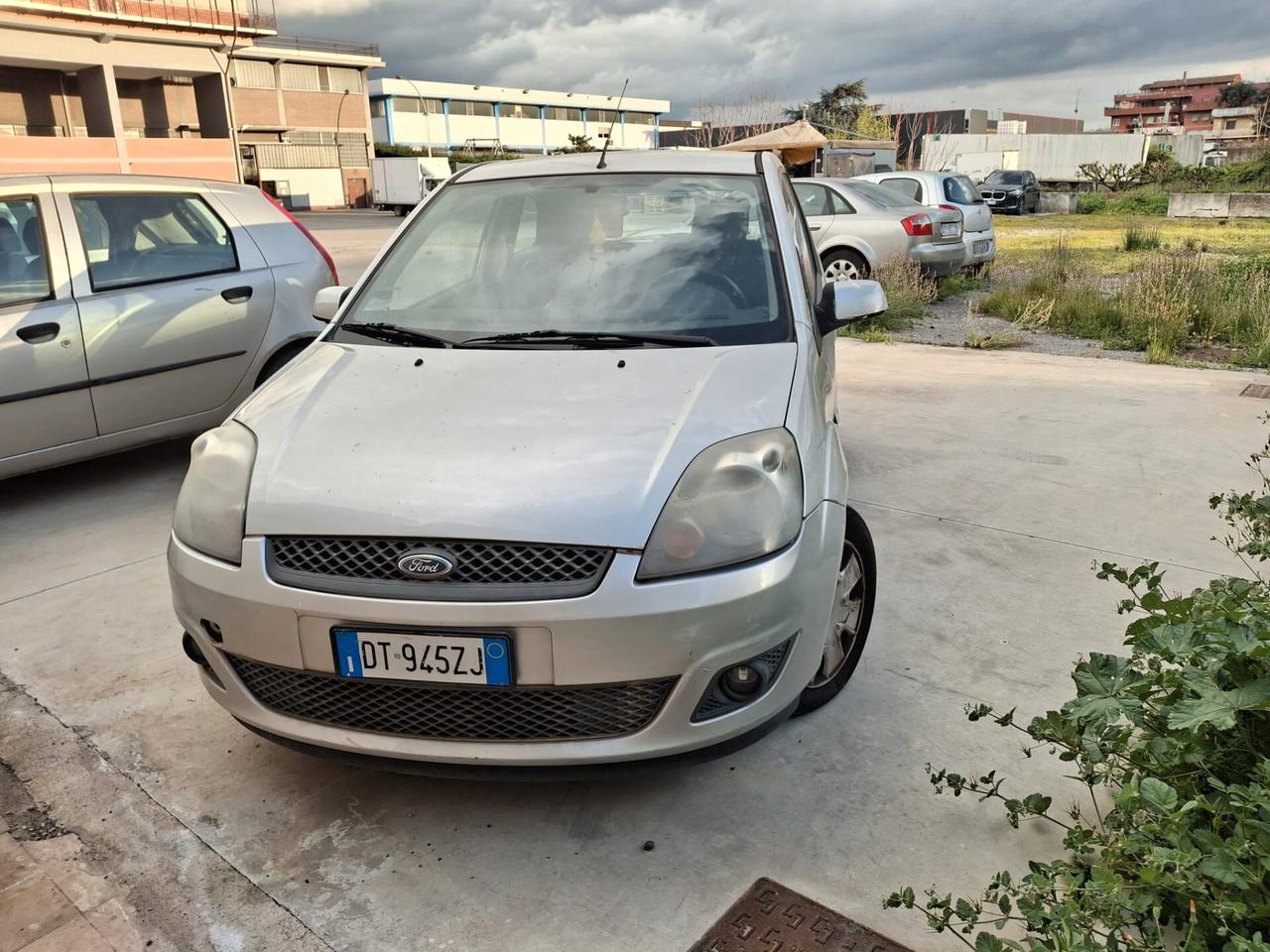 Ford Fiesta 1.4 TDCi 68CV 5 porte Titanium