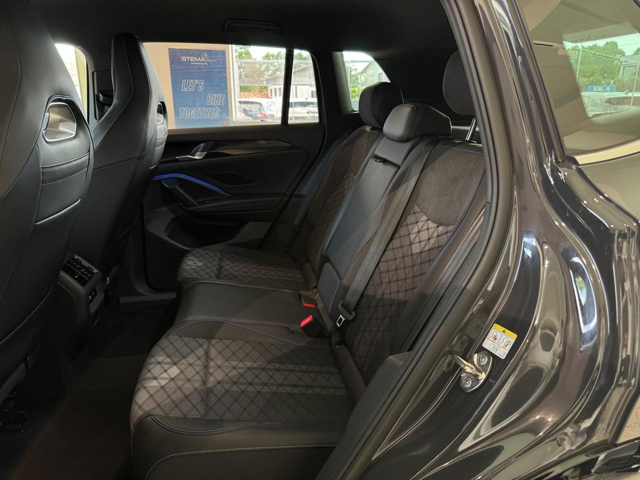 VOLKSWAGEN Tiguan III 2024 1.5 etsi R-Line 150cv dsg - SED. MASSAGGIANTI!