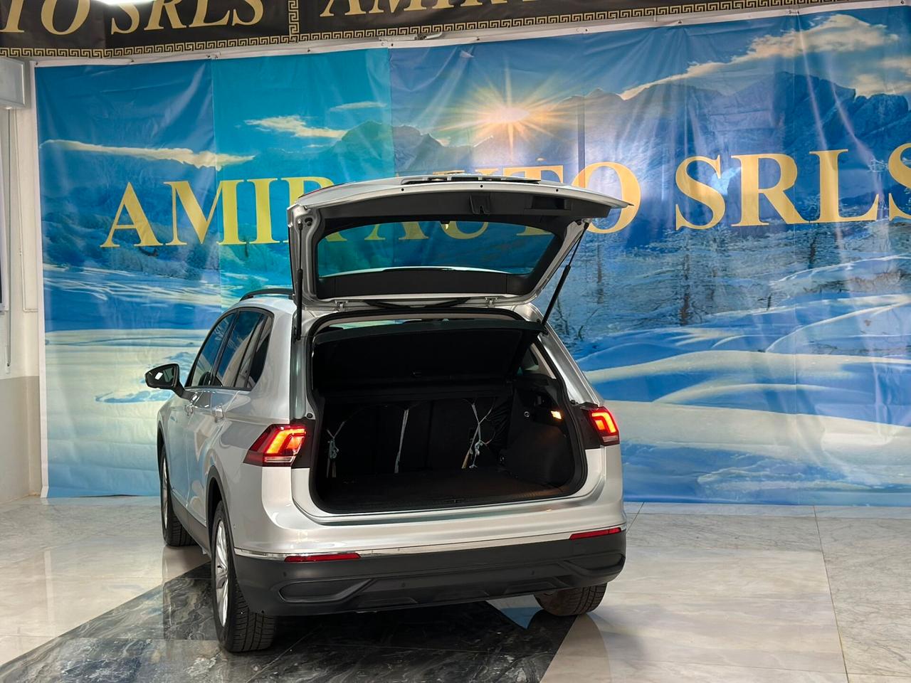 Volkswagen Tiguan 2.0 TDI 150 CV SCR DSG R-Line
