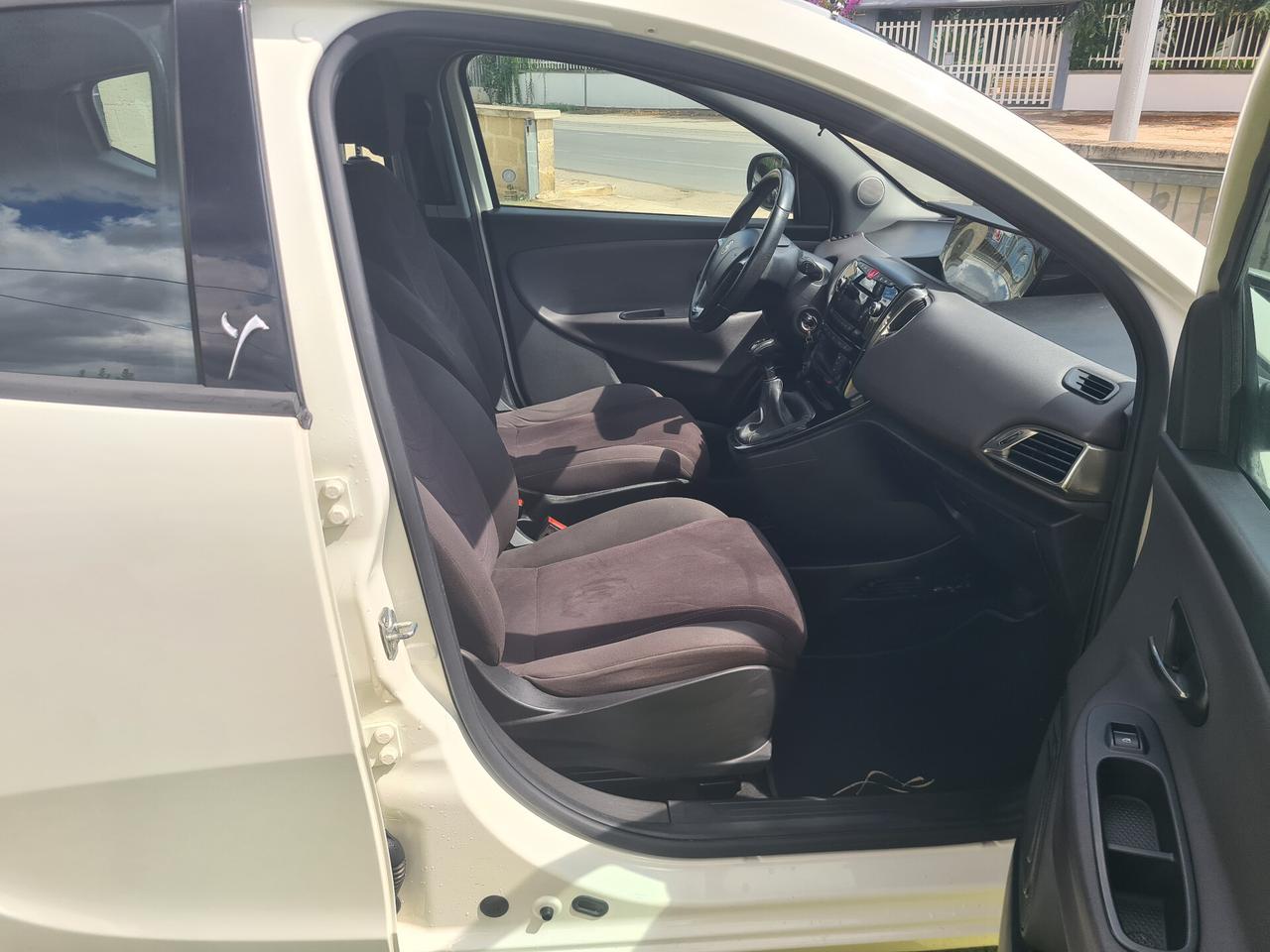 Lancia Ypsilon 1.3 MJT 16V 95 CV Gold 2012 NEOPATENTATI