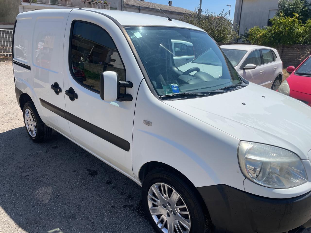 Fiat Doblo 1.9 Mjt 105 cv km 146 mila