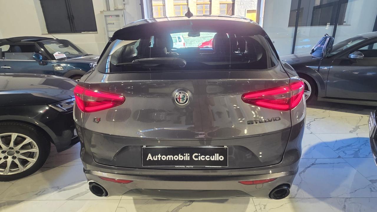 Alfa Romeo Stelvio 2.2 Turbodiesel 210 CV AT8 Q4 Veloce Tì