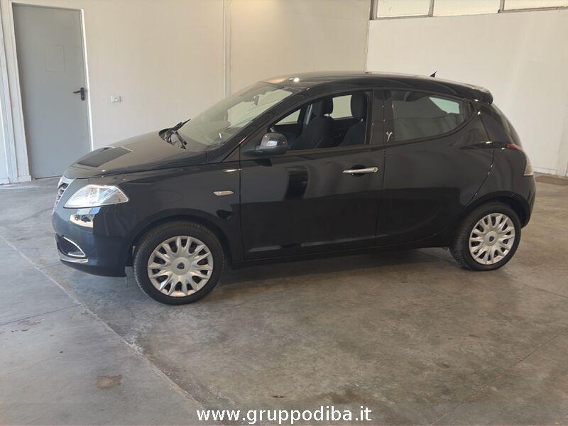 Lancia Ypsilon III 2011 Benzina 1.2 8v silver 69cv