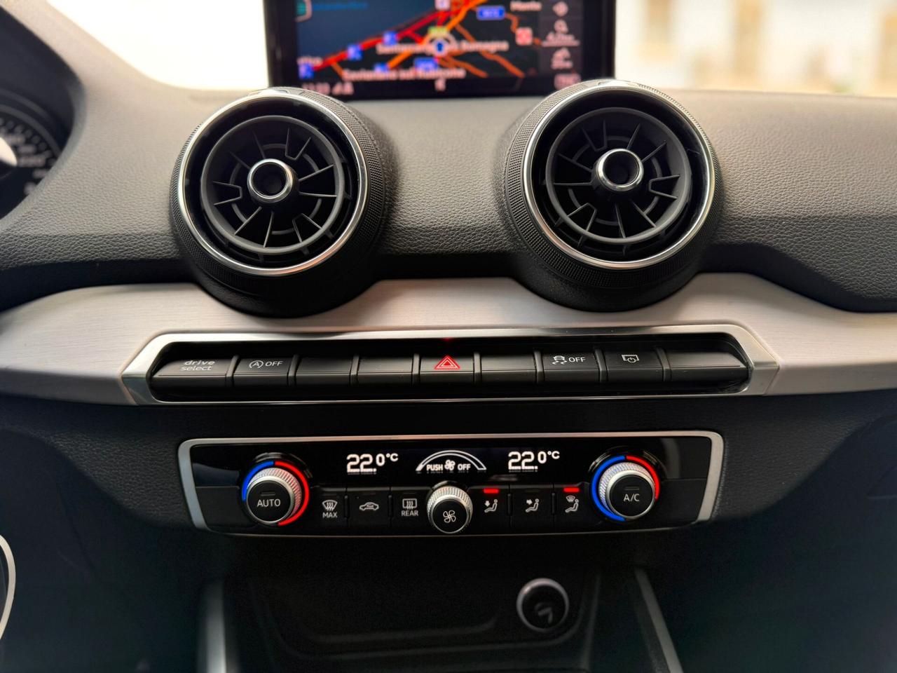 Audi Q2 30 TDI Admired