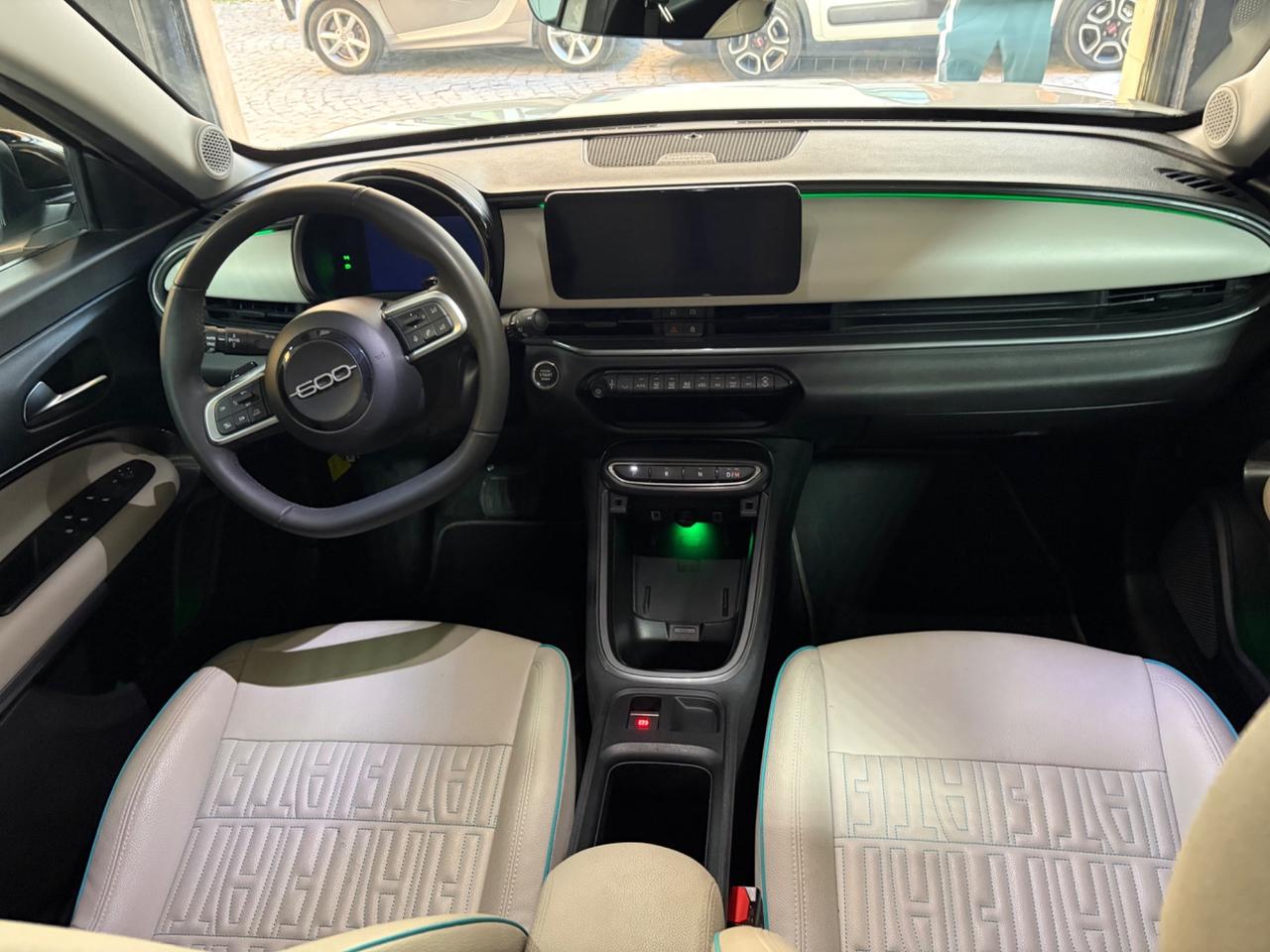 Fiat 600 Hybrid 110 CV DCT MHEV La Prima