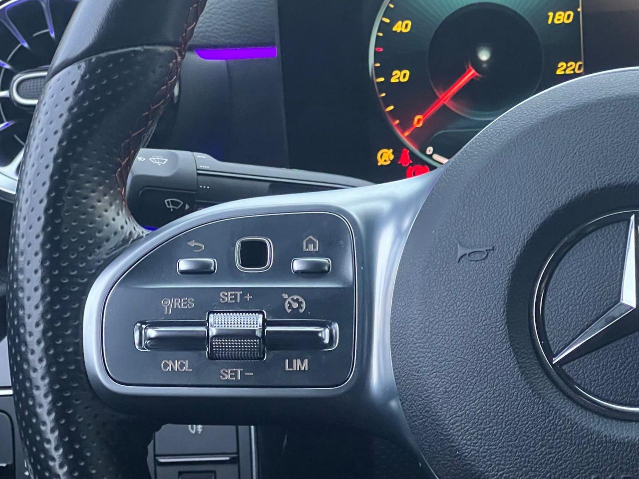 Mercedes-Benz A 200 AMG Line Premium A 200 #9772