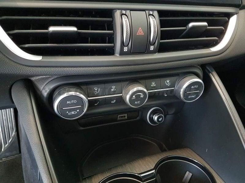 Alfa Romeo Giulia Giulia My23 2.2 Turbo Diesel 210 Cv Awd Ti