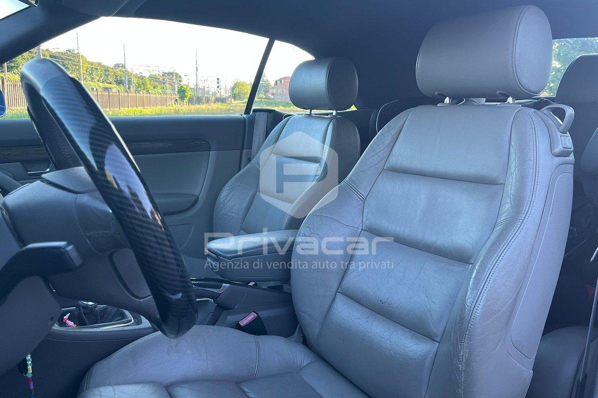 AUDI A4 2.4 V6 30V cat