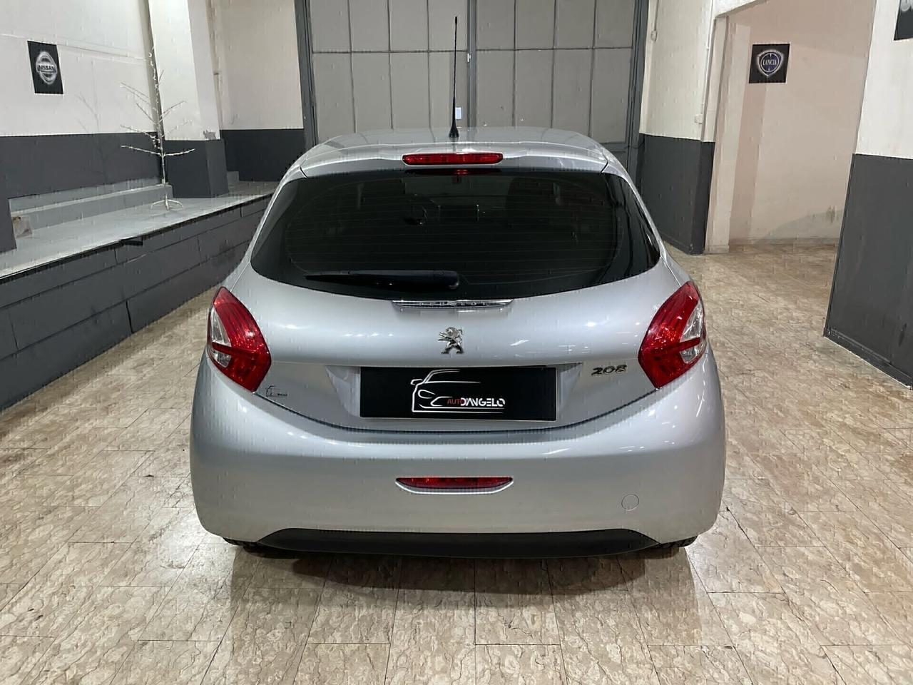 Peugeot 208 1.4 HDi 68 CV 5 porte Allure