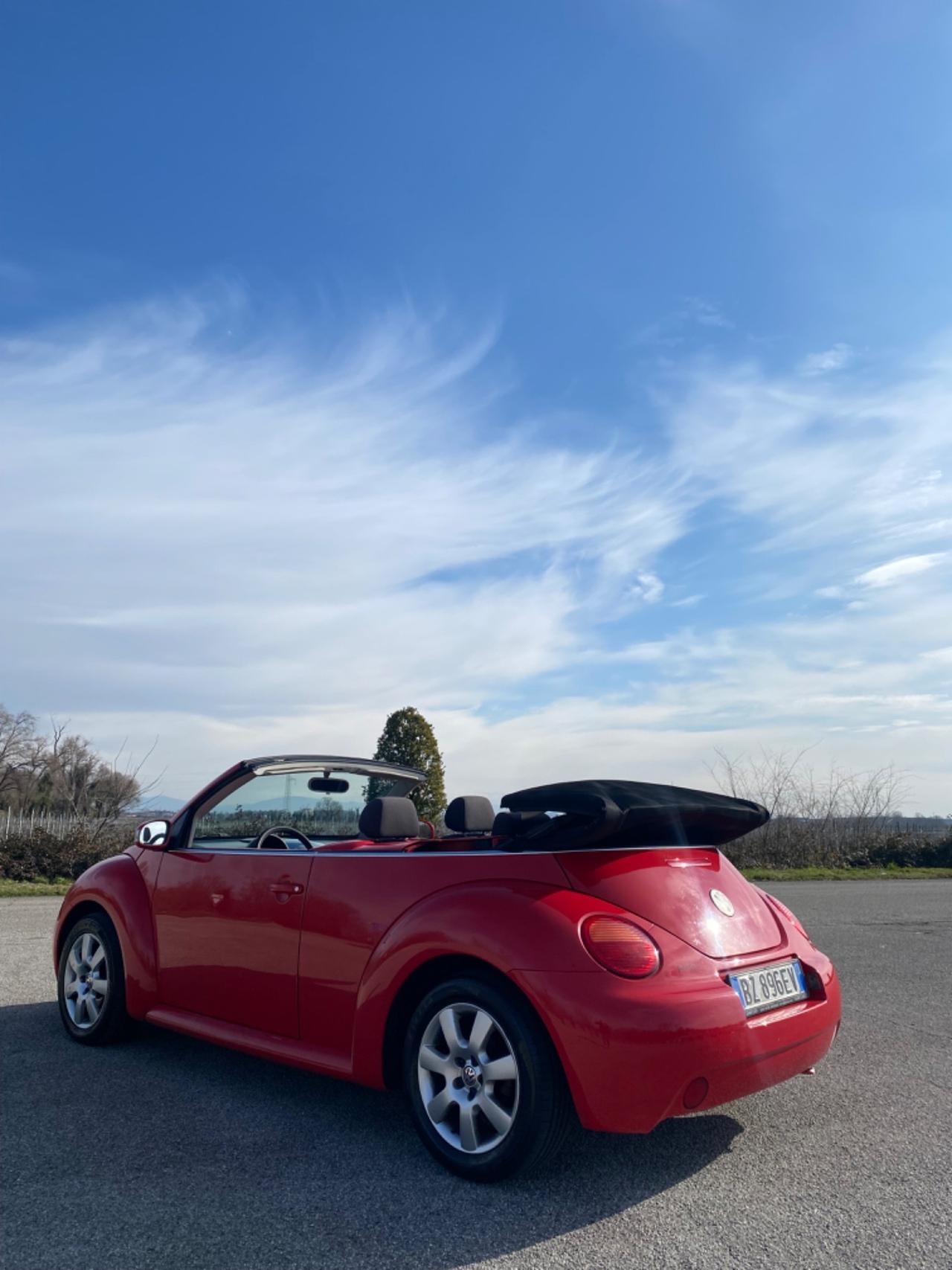 Volkswagen New Beetle 1.6 Cabrio