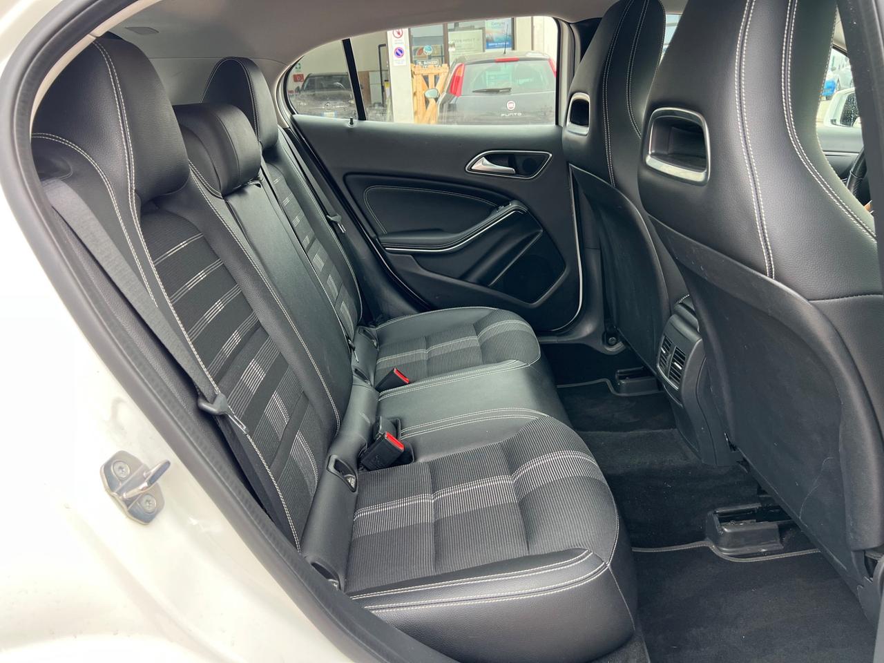 Mercedes-benz GLA 200 d Automatic Premium