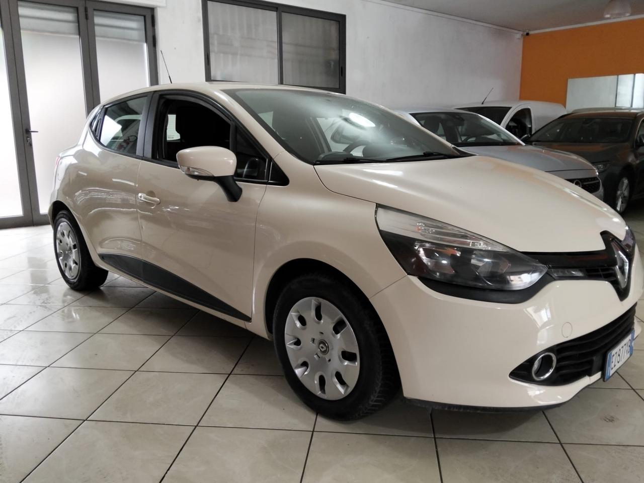 Renault Clio 1.5 dCi 8V 75CV 5 porte Wave - 2015