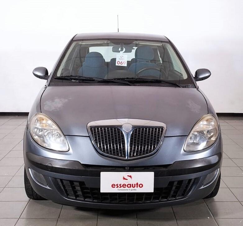 Lancia Ypsilon 1.2 3P - ANCHE PER NEOPATENTATI!!