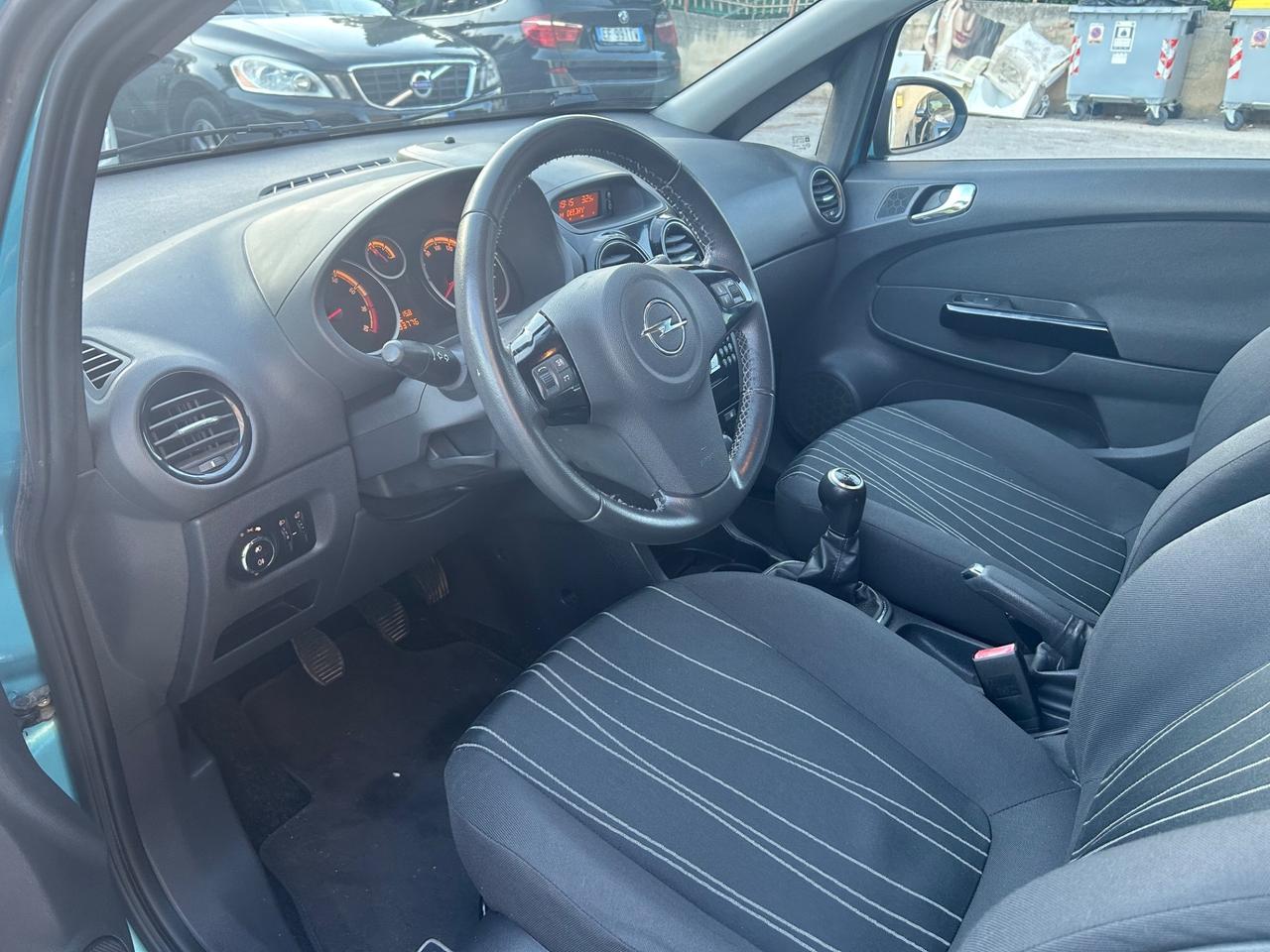 Opel Corsa 1.2 5 porte Edition 93000km