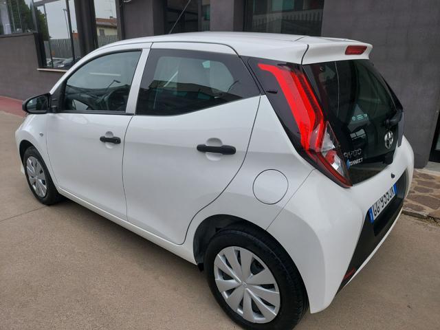 TOYOTA Aygo Connect 1.0 VVT-i 72CV 5 porte x-business light