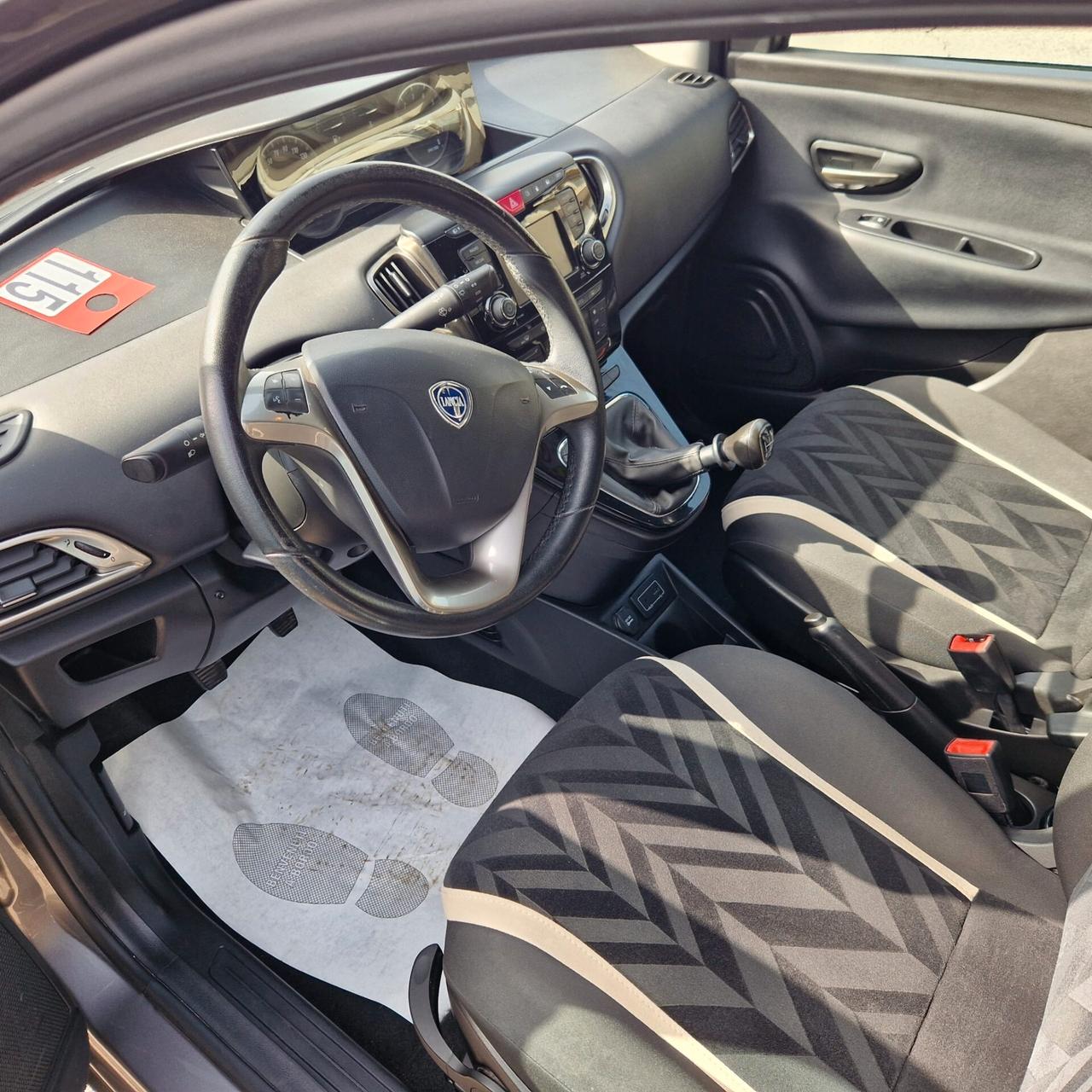 Lancia Ypsilon GPL Ecochic Gold