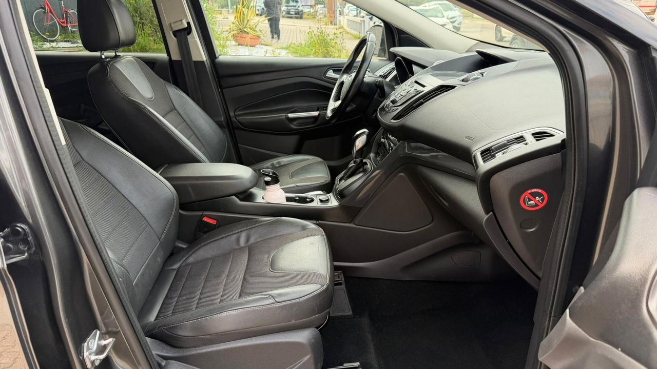 Ford Kuga 2.0 TDCI 163 CV 4WD Powershift Titanium