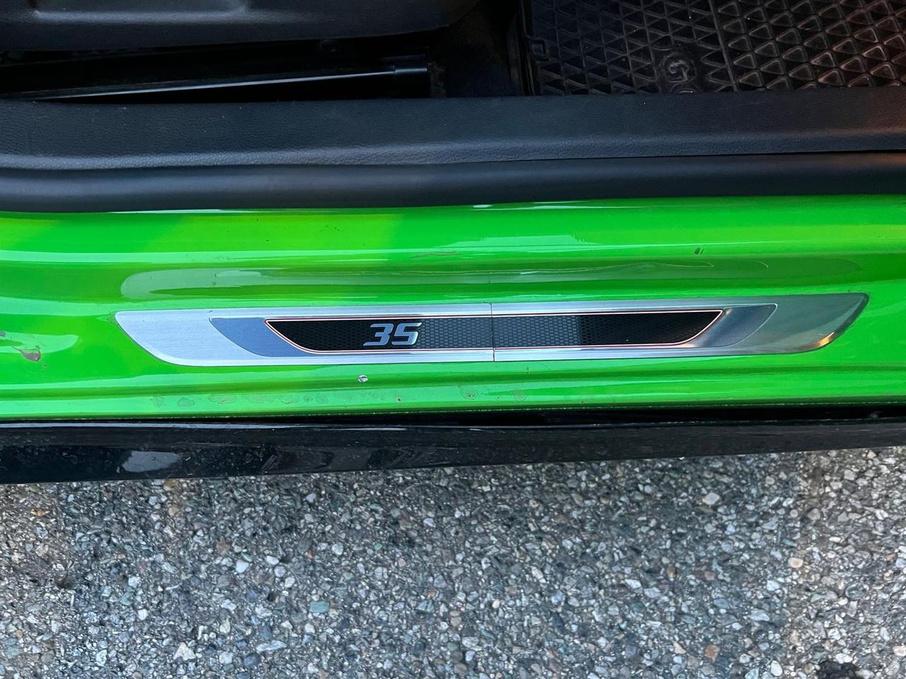 Volkswagen Golf Edition 35 2.0 GTI #7431