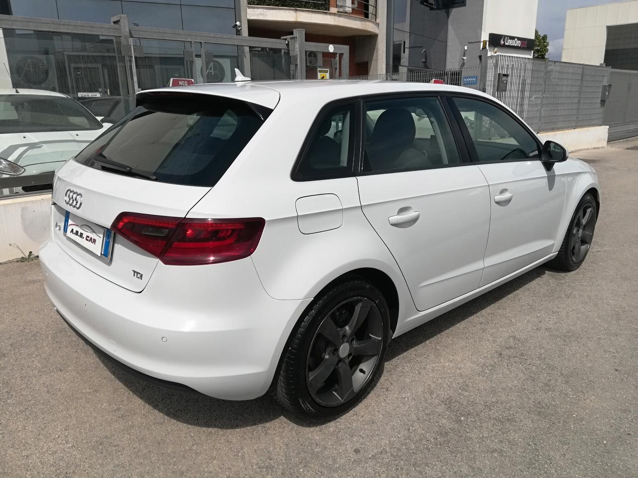 AUDI - A3 Sportback - 1.6 TDI S tronic Ambition - FINANZIABILE - RITIRO PERMUTE