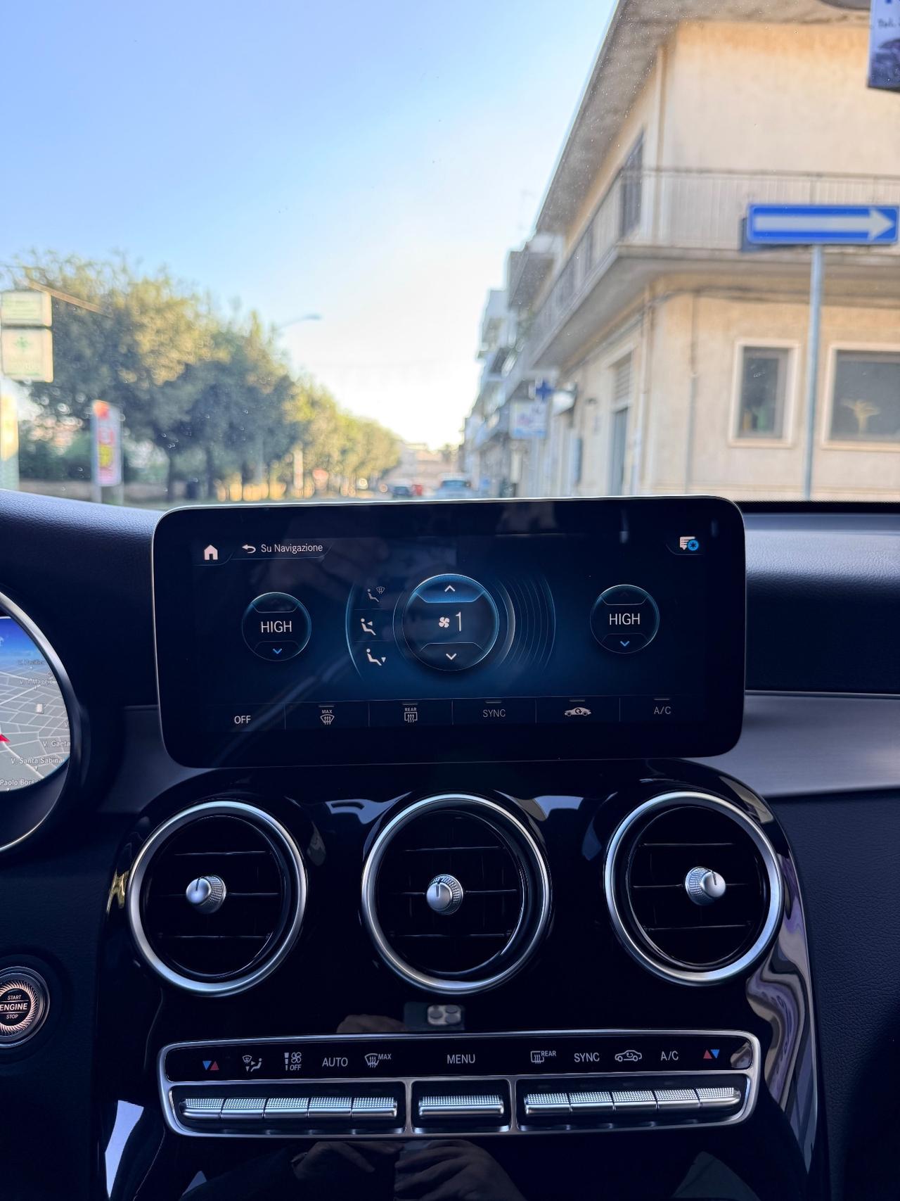 Mercedes-benz GLC 300 Coupe 300d Premium Plus 4matic NAVI,TELECAMERA,APPLE CARPLAY,VIRTUAL COCKPIT,AZIENDALE