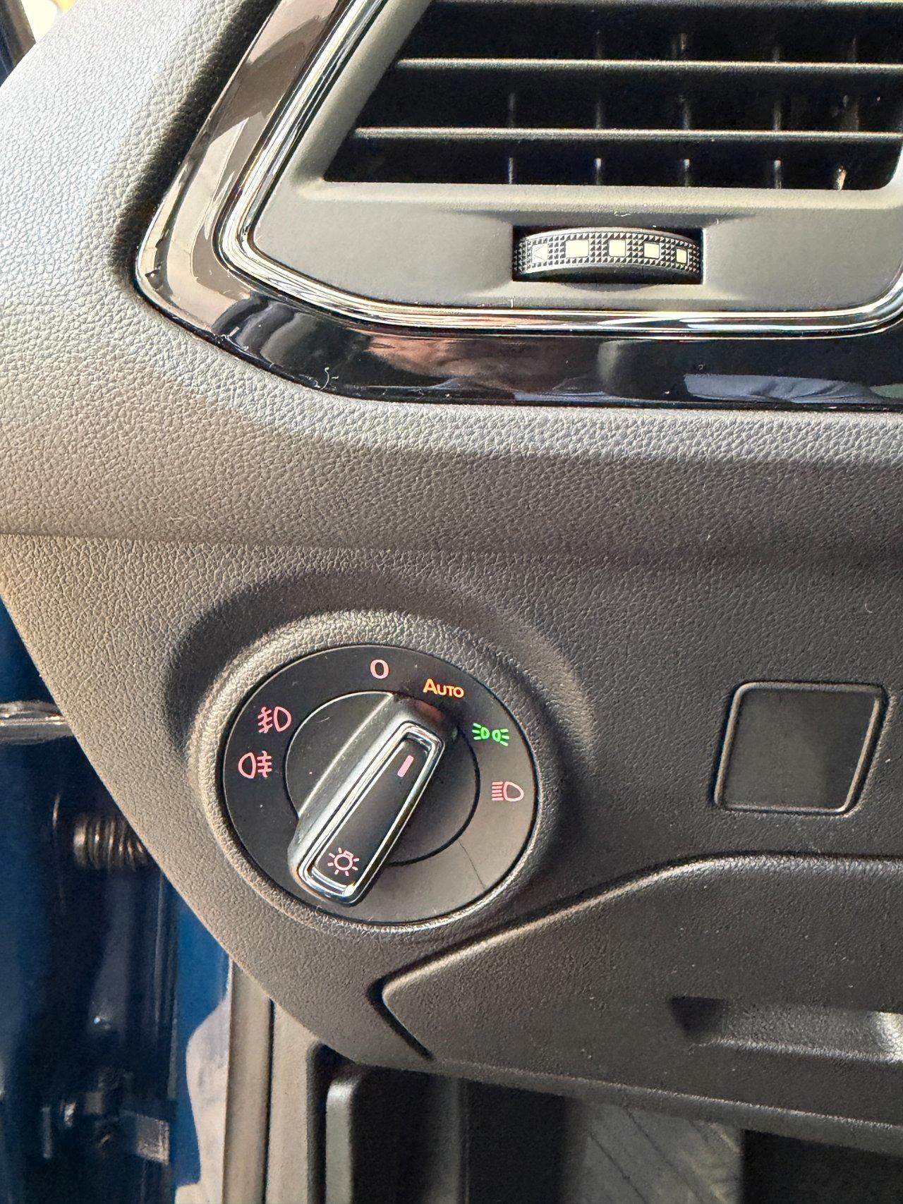 Seat Leon ST 1.5 ecotsi FR 150cv dsg-LED-Carplay-Camera-Keyless-FULL