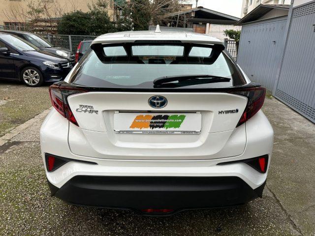 TOYOTA C-HR 1.8 Hybrid E-CVT Business