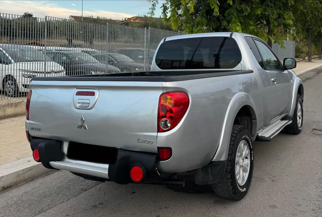 Mitsubishi L200 2.5 DI-D/136CV Double Cab Intense