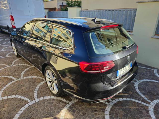 VOLKSWAGEN Passat Variant 1.5 TSI ACT DSG Business AUTOMATICA