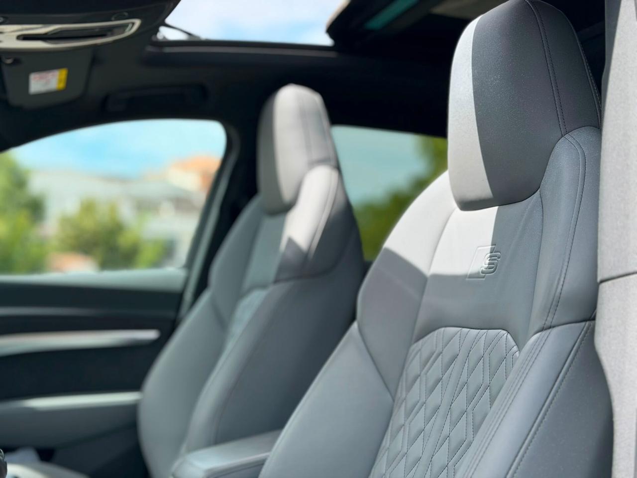 Audi Q8 e-tron 55 quattro S line edition