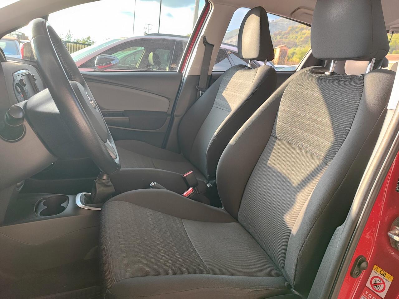 Toyota Yaris 1.0 5 porte Lounge