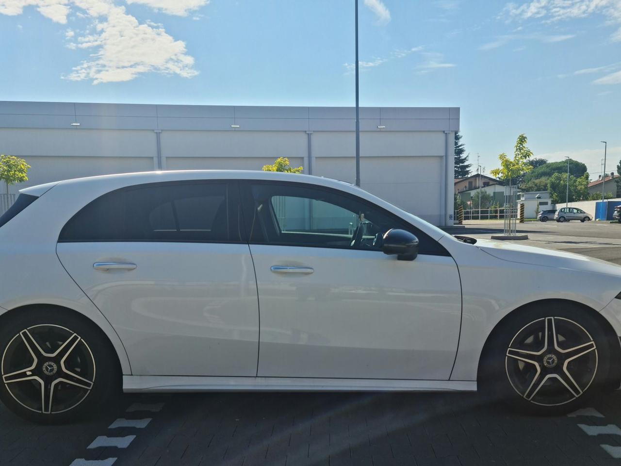 Mercedes-Benz A 180 AMG Line Premium #6483