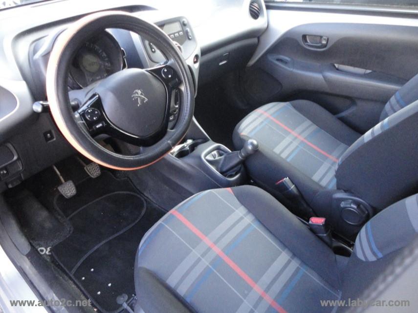 PEUGEOT 108 VTi 68 5p. Allure TOP!