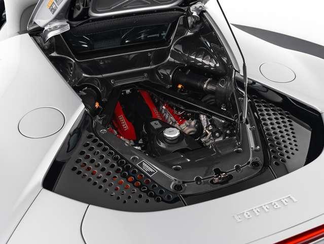 Ferrari SF90 Stradale