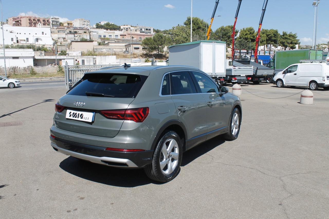 Audi Q3 35 TDI S tronic Business Advanced