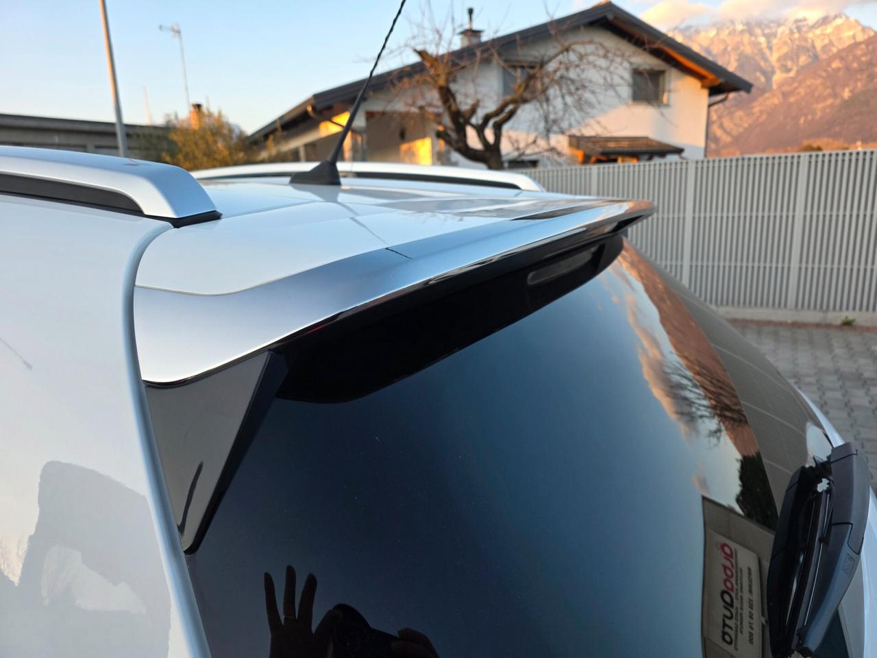 Peugeot 2008 1.6D 120cv uniproprietario perfetta e garantita