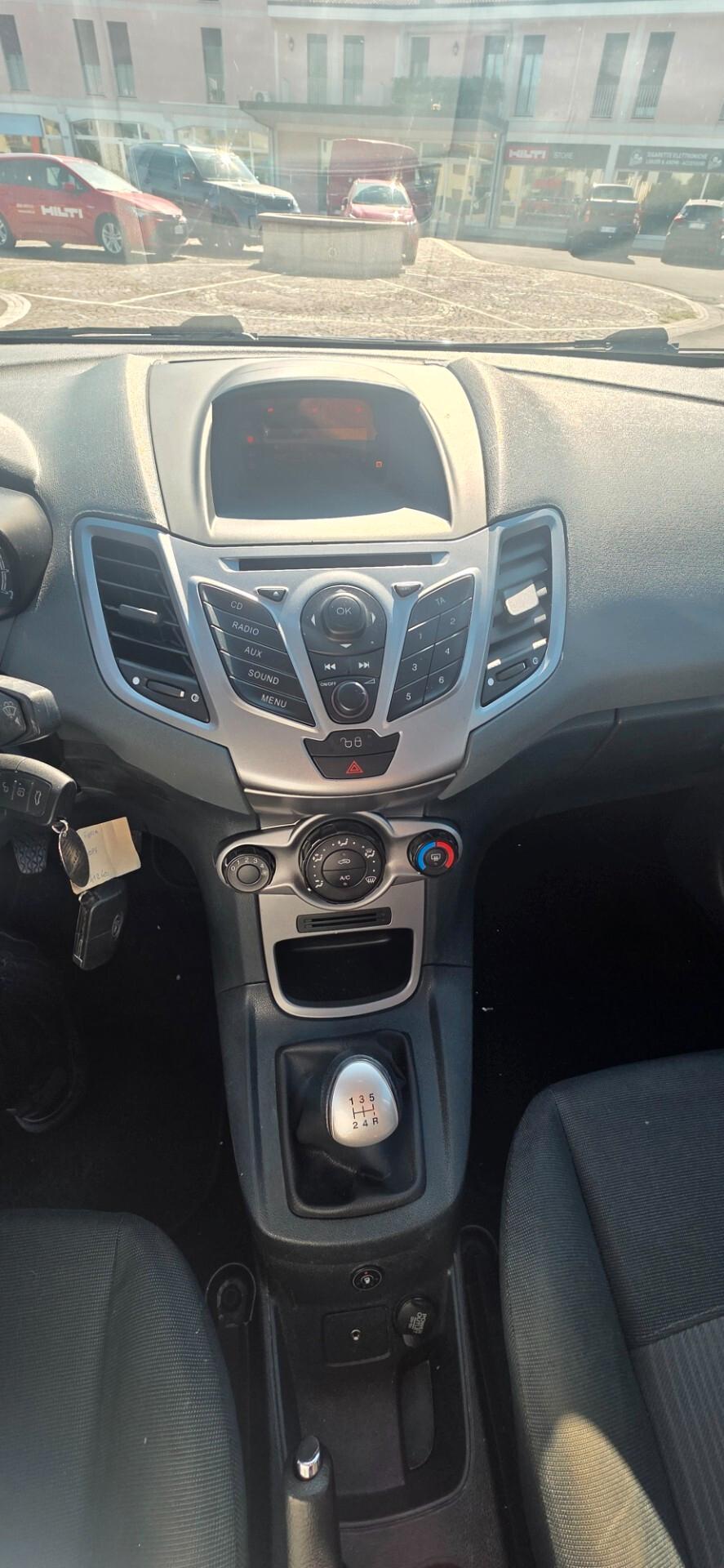 Ford Fiesta 1.4 96CV aut. 5 porte Titanium