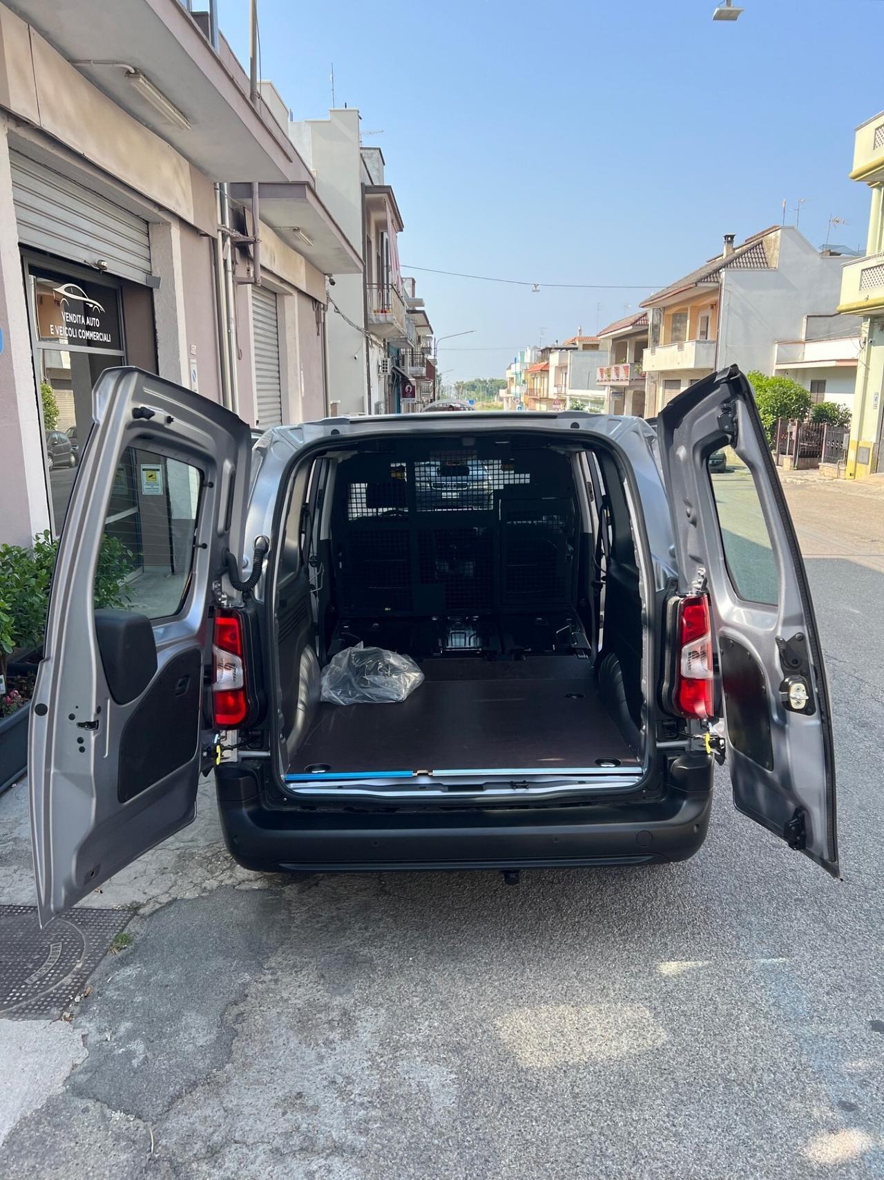 Opel Combo XL 1.5 diesel anno 2025 0km Autocarro