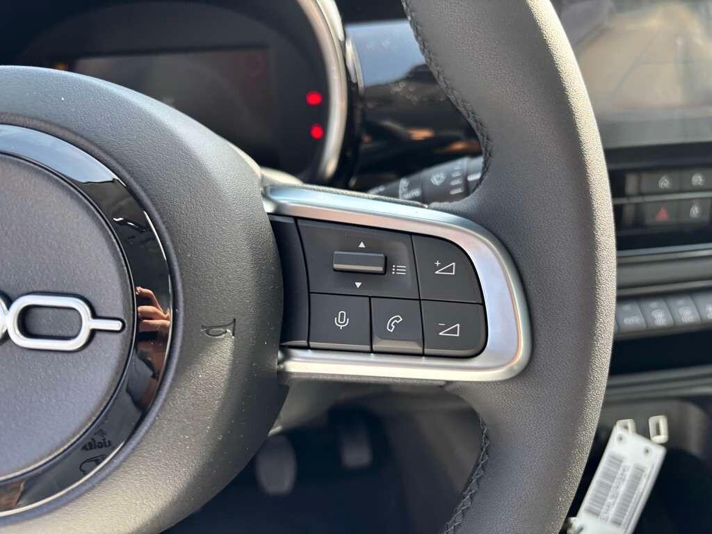 Fiat 600 Hybrid 110 CV DCT Icon Benzina / KM 0 IVA ESPOSTA Tua a solo 209 Euro al mese