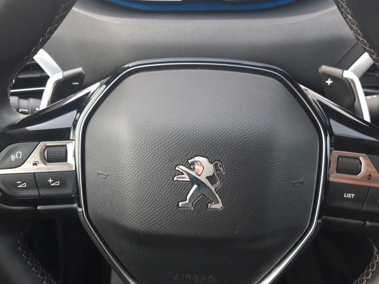 Peugeot 3008 BlueHDi 130 S&S EAT8 Allure