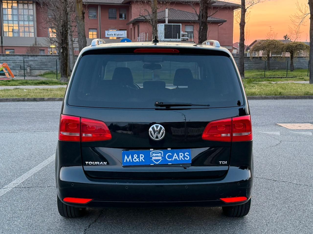 Volkswagen Touran 1.6 TDI DPF HIGHLINE