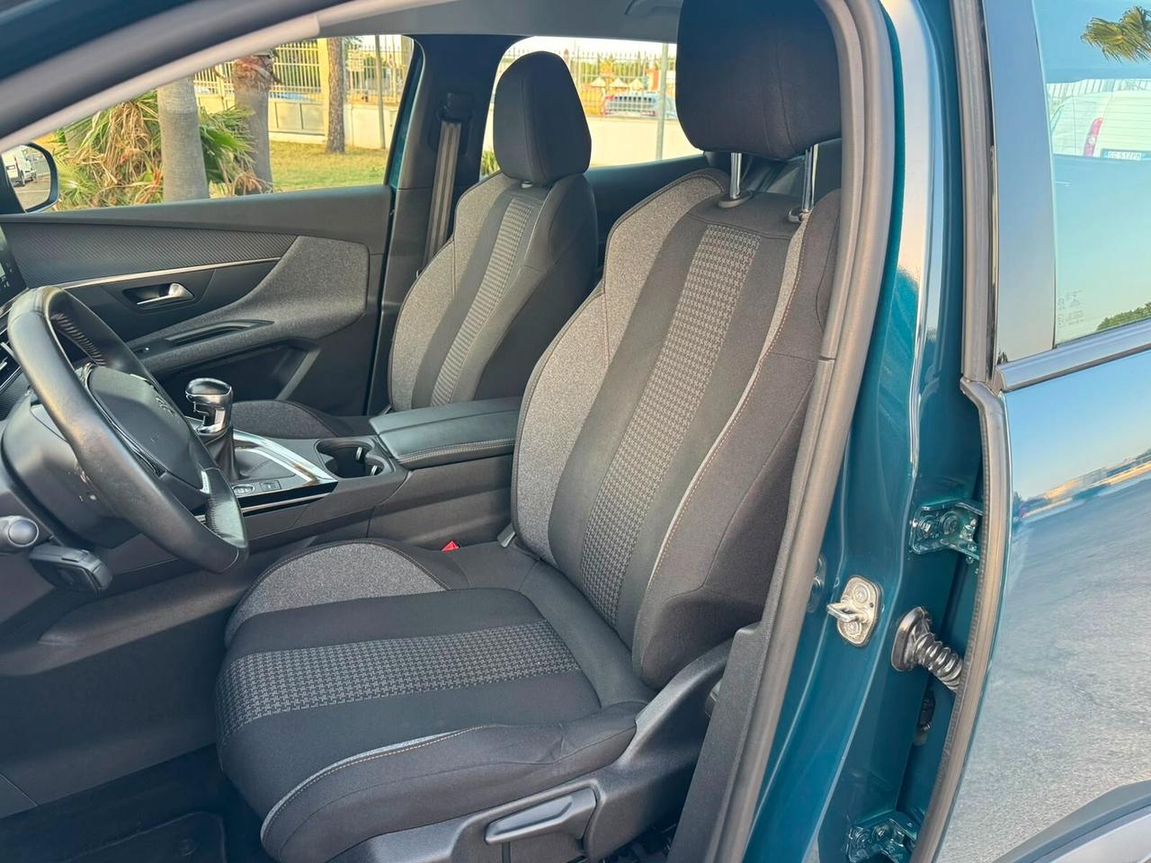 Peugeot 3008 1.5Hdi Aziendale